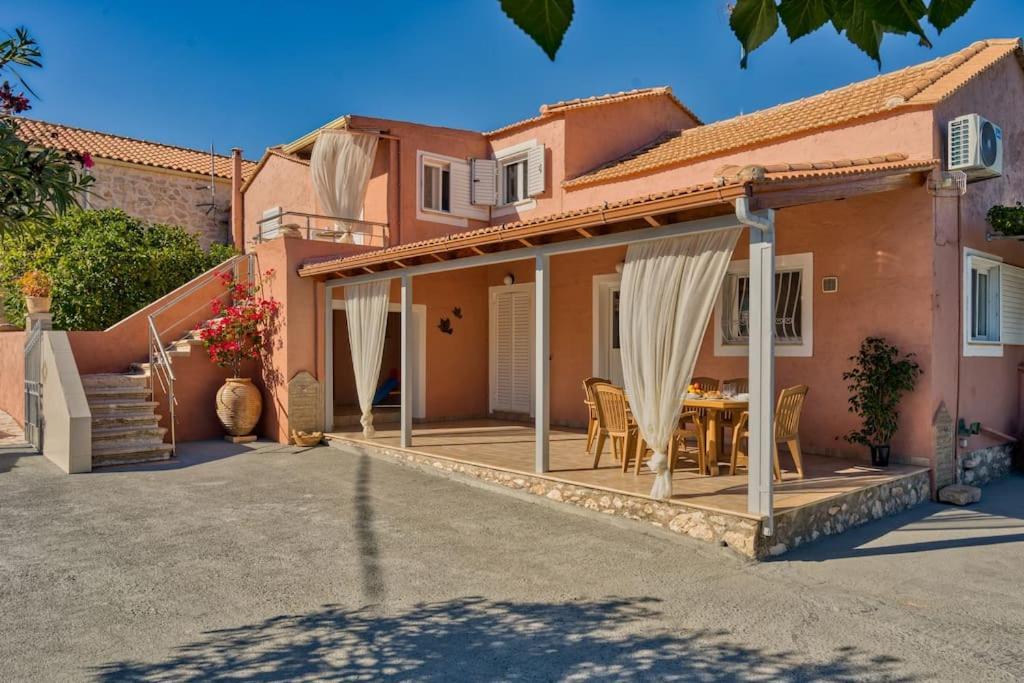 Alice Happy Place 2 , Only 5 Minutes From The Shipwreck!!! Apartament Anafonítria