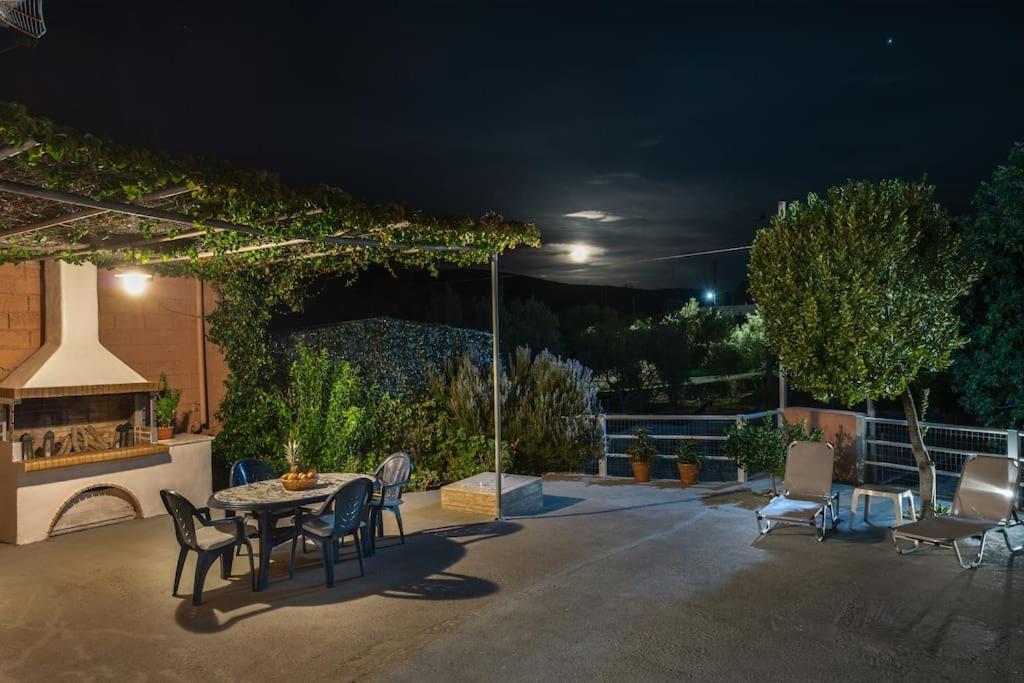 Alice Happy Place 2 , Only 5 Minutes From The Shipwreck!!! Apartament Anafonítria